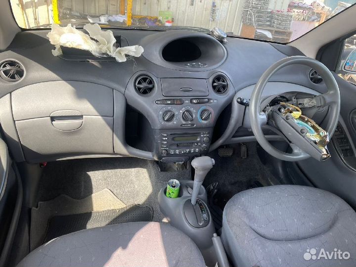 Радиатор печки 87107-52010 на Toyota Vitz SCP10 1S