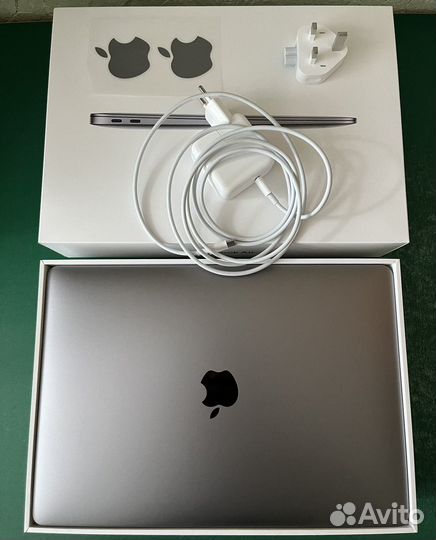 Apple MacBook Air M1