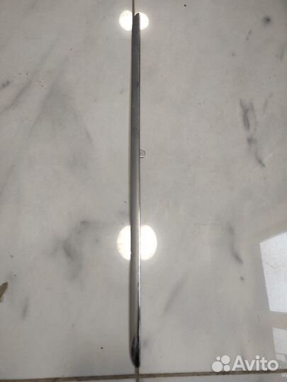 Молдинг заднего бампера правый Mercedes Benz W221