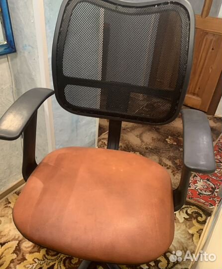 Компьютерное кресло