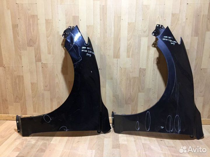 Крыло Mazda 3
