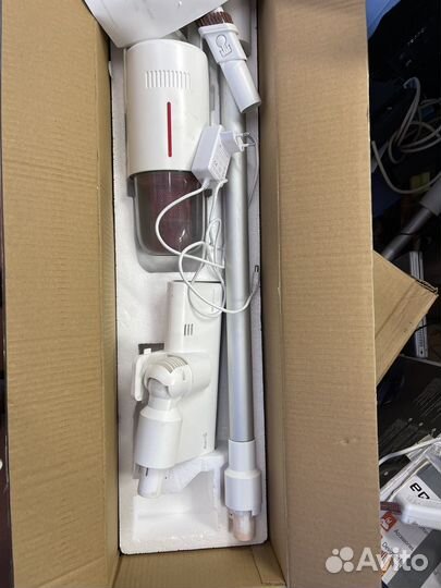 Пылесос аккумуляторный Deerma VC20 plus