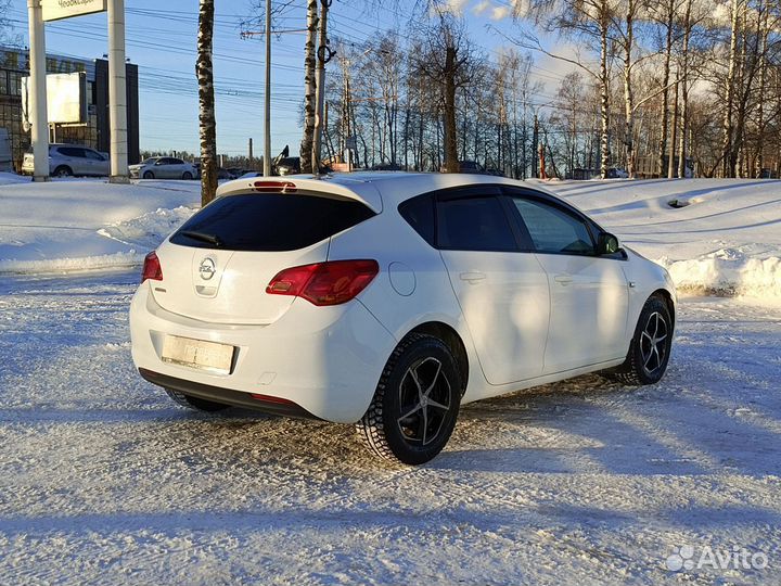 Opel Astra 1.6 МТ, 2011, 124 698 км