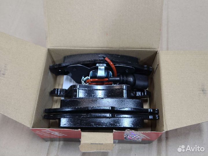 Колодки передние Volkswagen T5 Multivan Caravelle