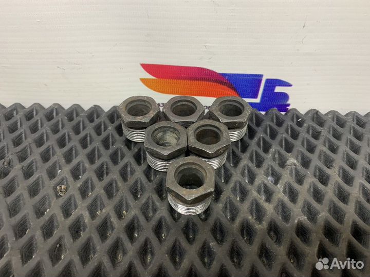 51103030999 Гайка патрубка форсунки комлект