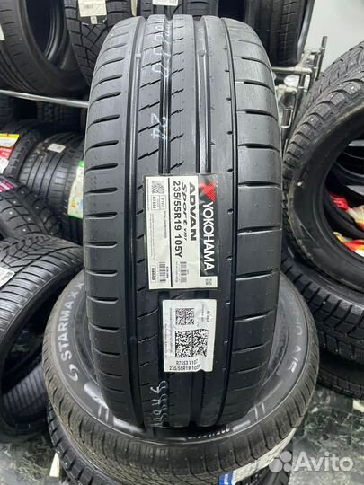 Yokohama Advan Sport V107 235/55 R19 105Y