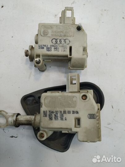 Audi A4 B6 B7 Активатор лючка бензобака