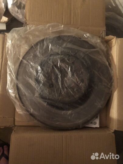 Тормозные диски и колодки на Audi