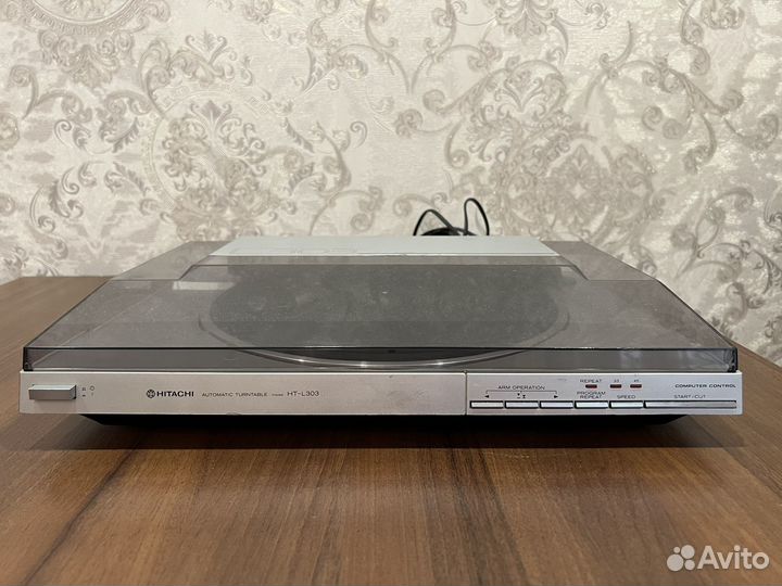 Виниловый проигрыватель