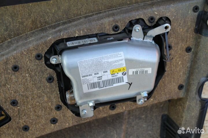 Обшивка двери передней левой BMW 5 серия