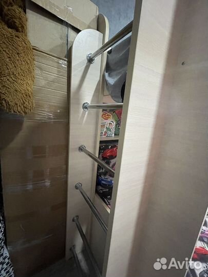 Кровать двухьярусная с диваном