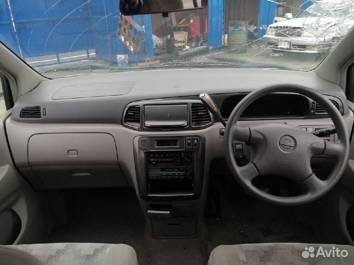 Дефлектор Nissan Liberty PM12