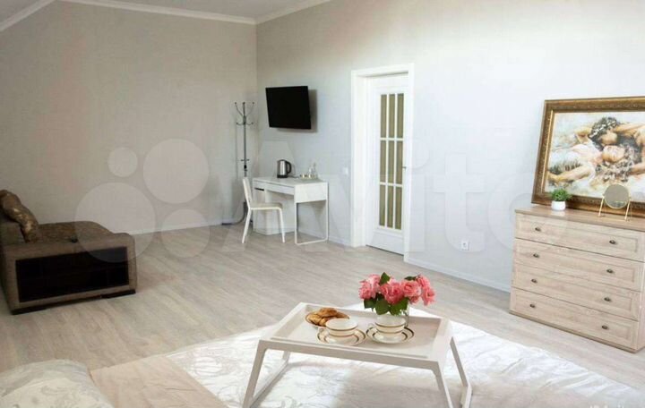 Комната 28 м² в 6-к., 2/2 эт.