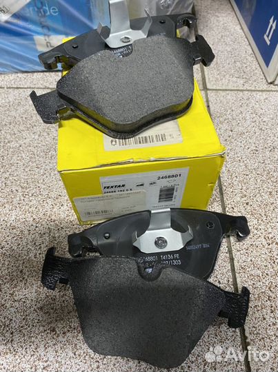 Колодки тормозные передние BMW 5 F10