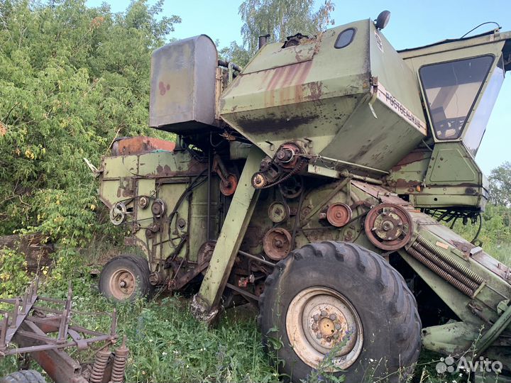 Комбайн Нива-Сельхозтехника СКА-5, 2000