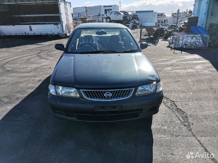 Обшивка салона передняя вержняя Nissan Sunny FB15