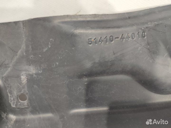 Защита двигателя передняя левая Toyota Ipsum ACM21