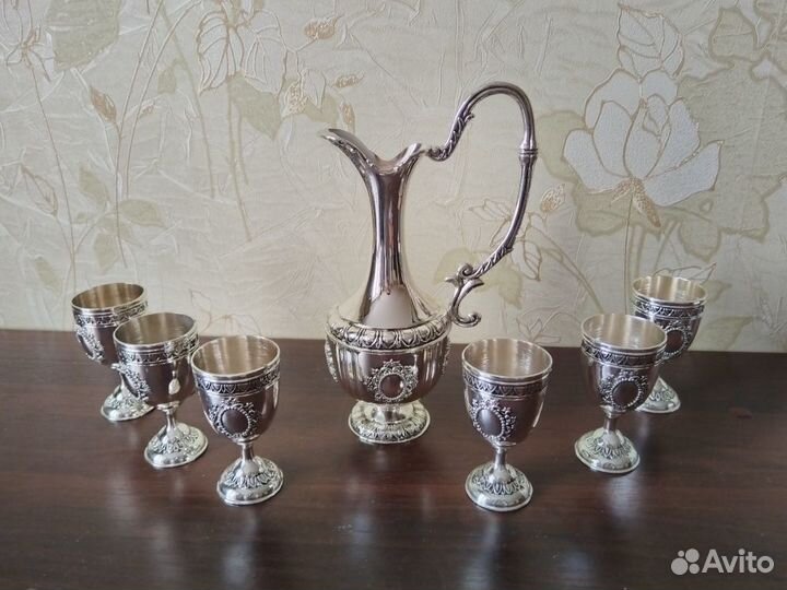 Предметы посуды и аксессуары для кухни