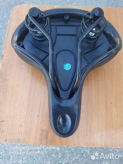 Мягкое пружинное велоседло