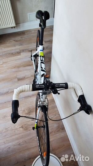 Шоссейный велосипед giant scr-1