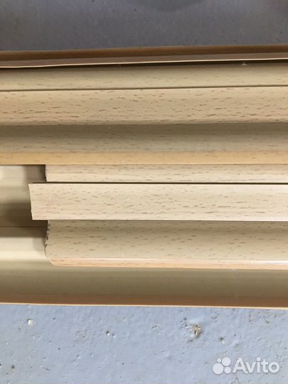 Плинтус напольный пвх - 12 шт по 2,5 м