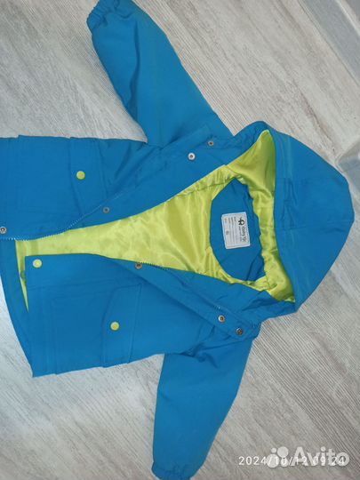 Куртка ветровка