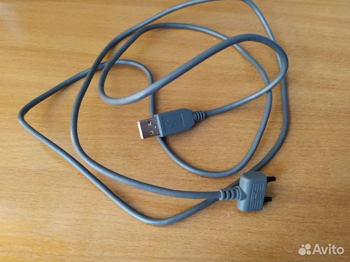 Sony Ericsson USB кабель для телефона к 610
