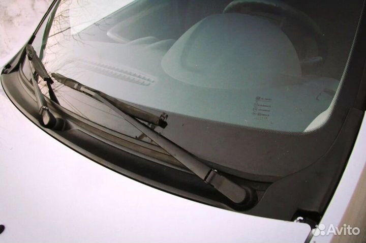 Жабо ветрового стекла без скотча Лада Ларгус