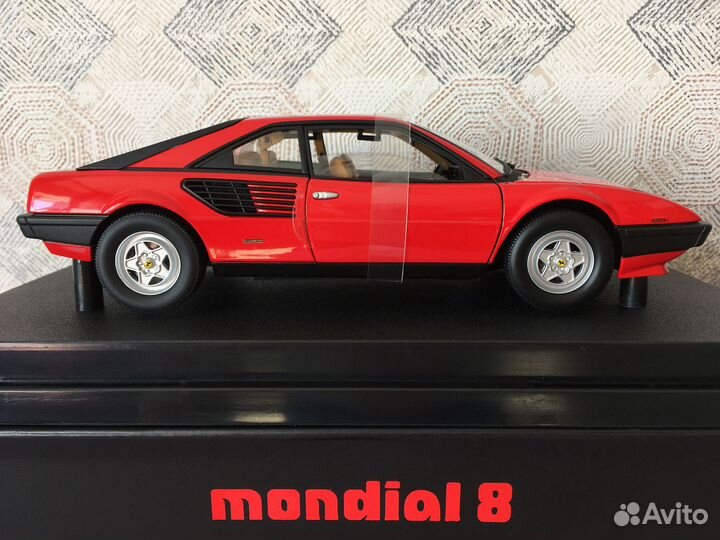 Ferrari Mondial 8 Модель 1/18 Hot Wheels Elite