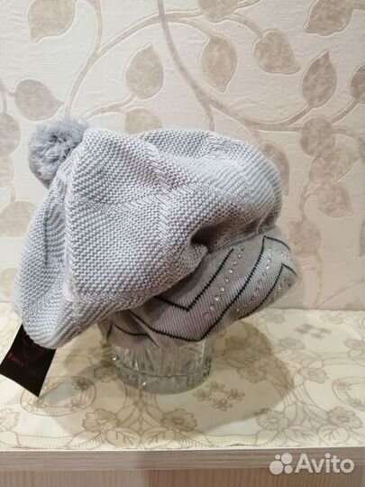 Новый берет на флисе со стразами