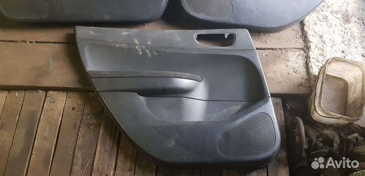 Дверные карты обшивки Пежо 307 peugeot 307