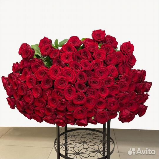 Букеты из 101 розы с бесплатной доставкой