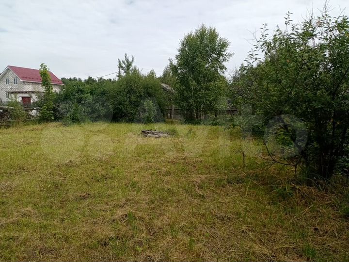 Дом 20 м² на участке 8 сот.