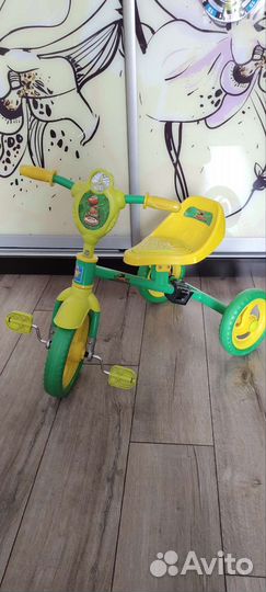 Трехколесный велосипед