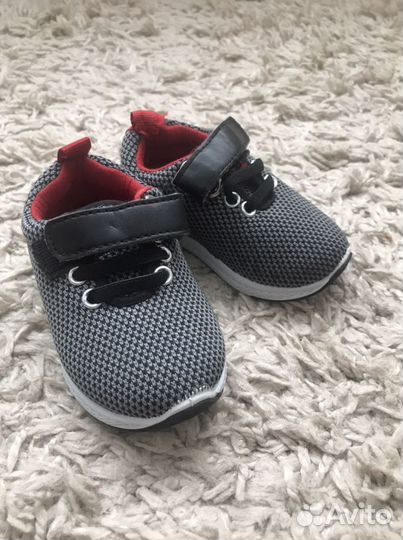 Кроссовки детские 21 размер