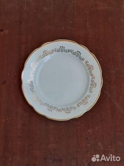 Тарелки фарфоровые(4 шт.) Коростень СССР