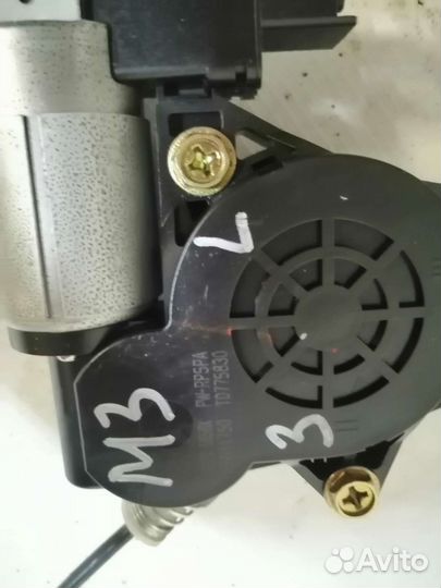 Стеклоподъемник задний правый левый Mazda 3 BK