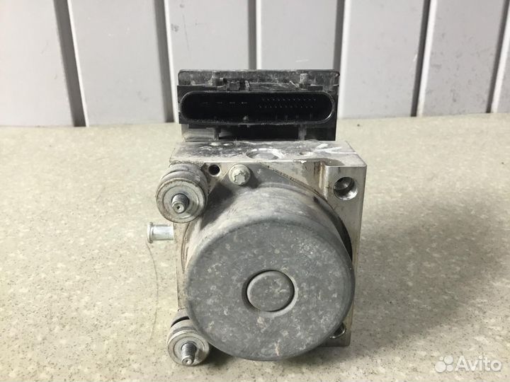 Блок ABS (насос) Nissan Almera (G15) 2013