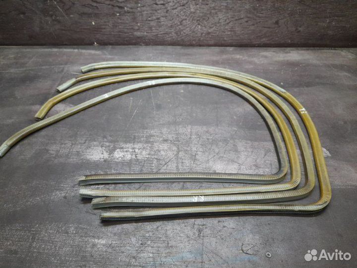 Уплотнитель проема двери Hyundai Accent X3 G4EK