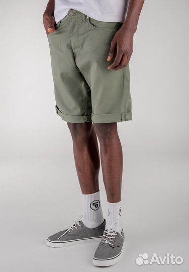 Шорты Carhartt WIP