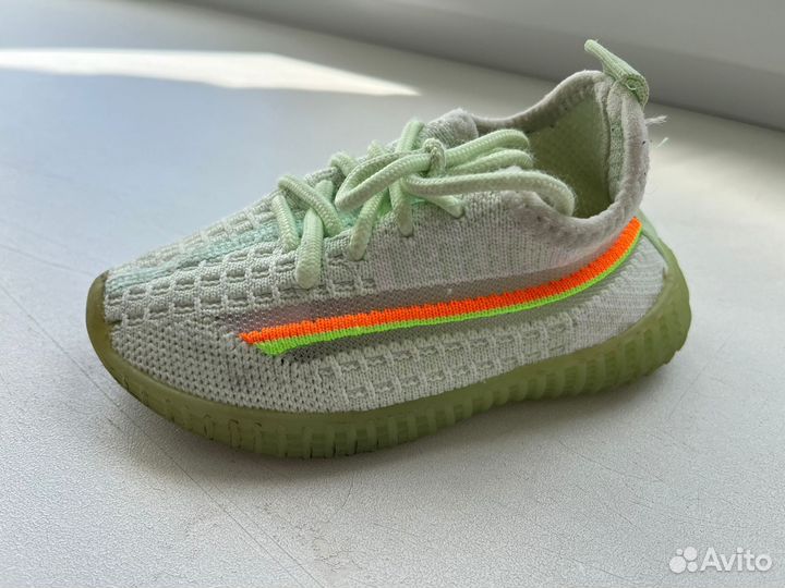 Кроссовки летние 26 размер