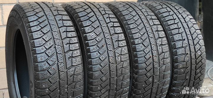 Continental ContiWinterViking 2 215/60 R16 99T