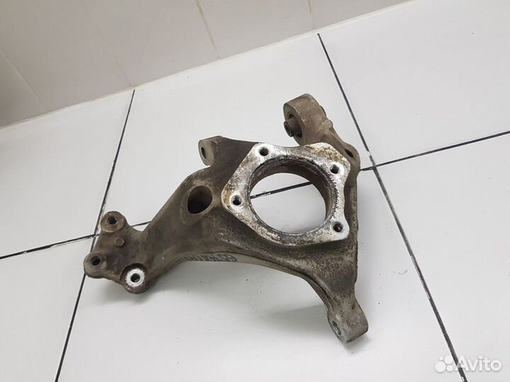 Кулак поворотный задний (правый)