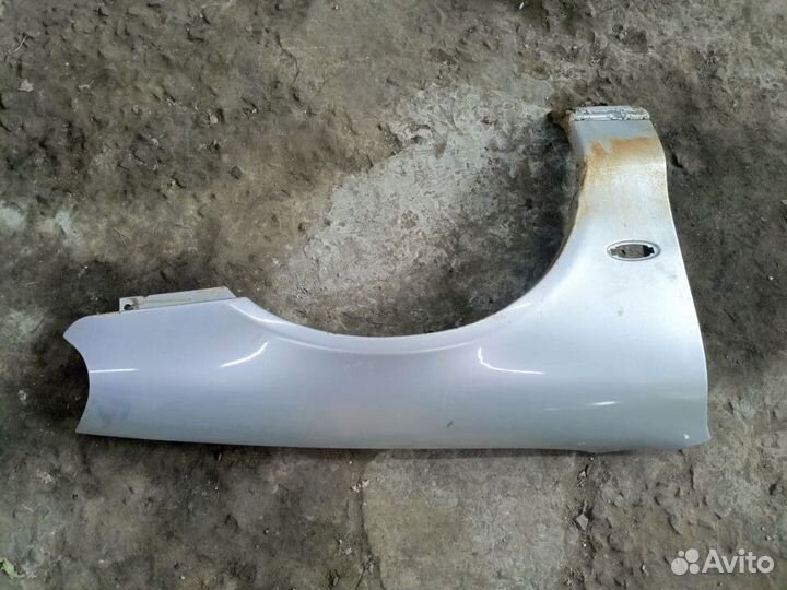 Переднее правое крыло Ford Mondeo 2
