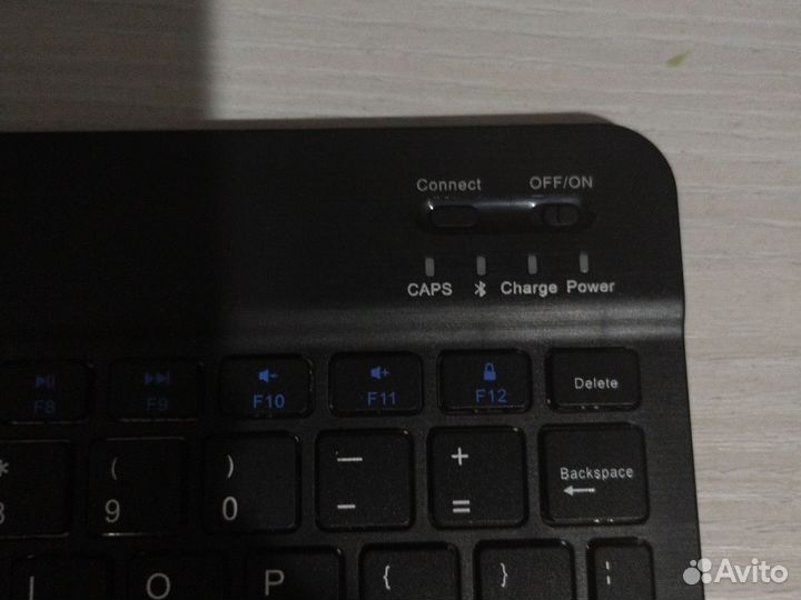 Клавиатура беспроводная (подходит для телефона)