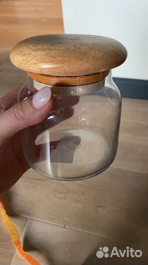 Банки с деревянными крышками