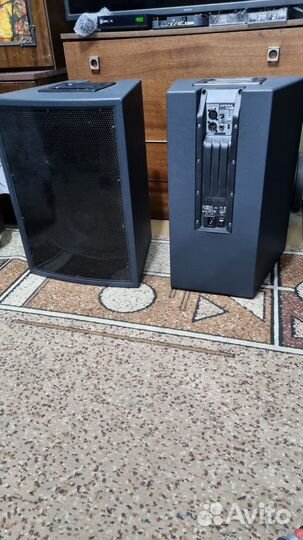 Две итальянские колонки 400вт