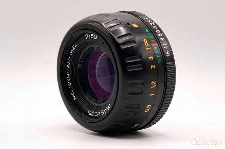 Объектив мс Зенитар М2s+адаптер с чипом для Canon