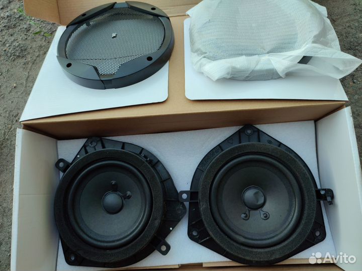 Автоакустика б/у в отличном состоянии. Защитные се