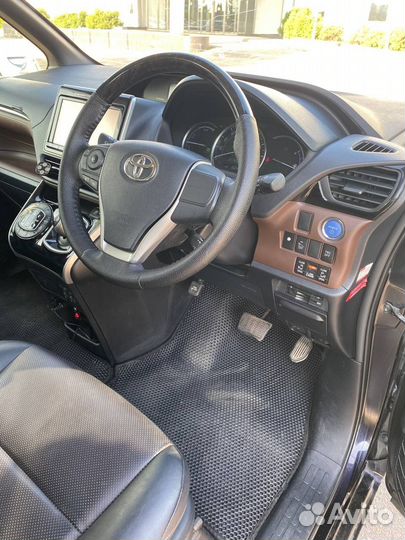 Toyota Esquire 1.8 CVT, 2015, 150 000 км